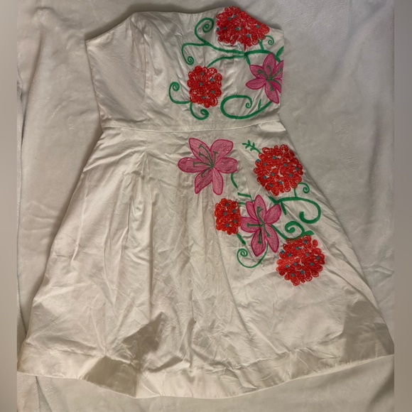 Lilly Pulitzer Strapless White Dress with Pink and Green Floral Design - Picture 2 of 10